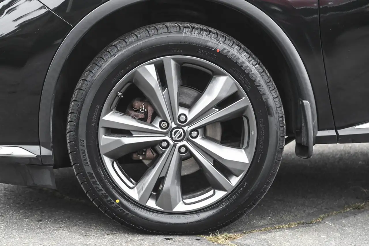Nissan Murano снимка Nissan Murano