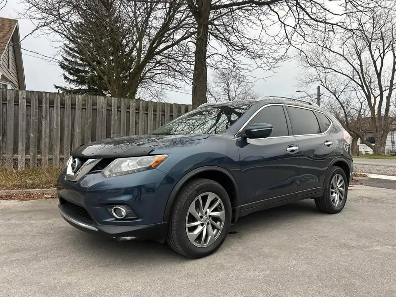 Nissan Rogue снимка Nissan Rogue