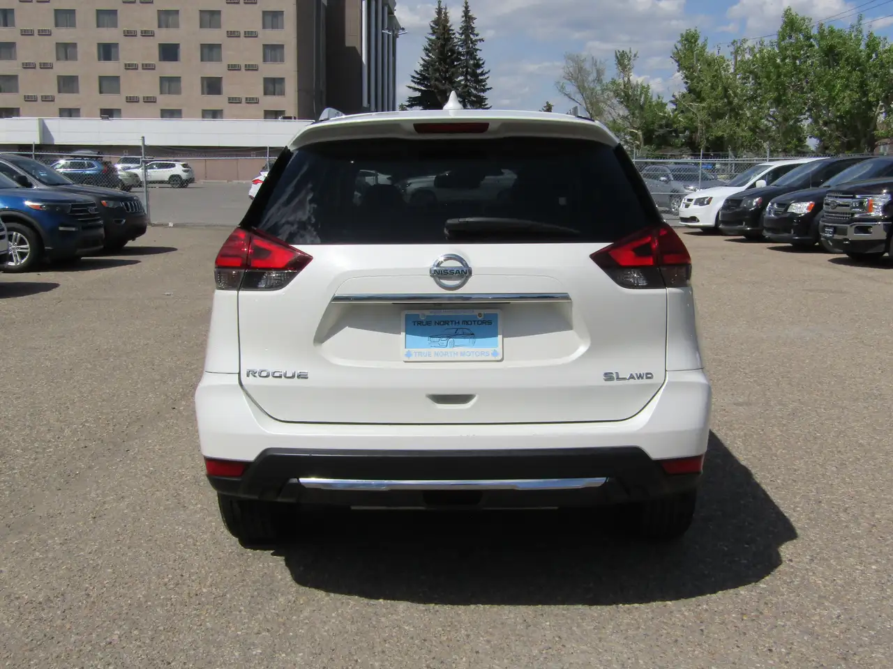 Nissan Rogue photo Nissan Rogue