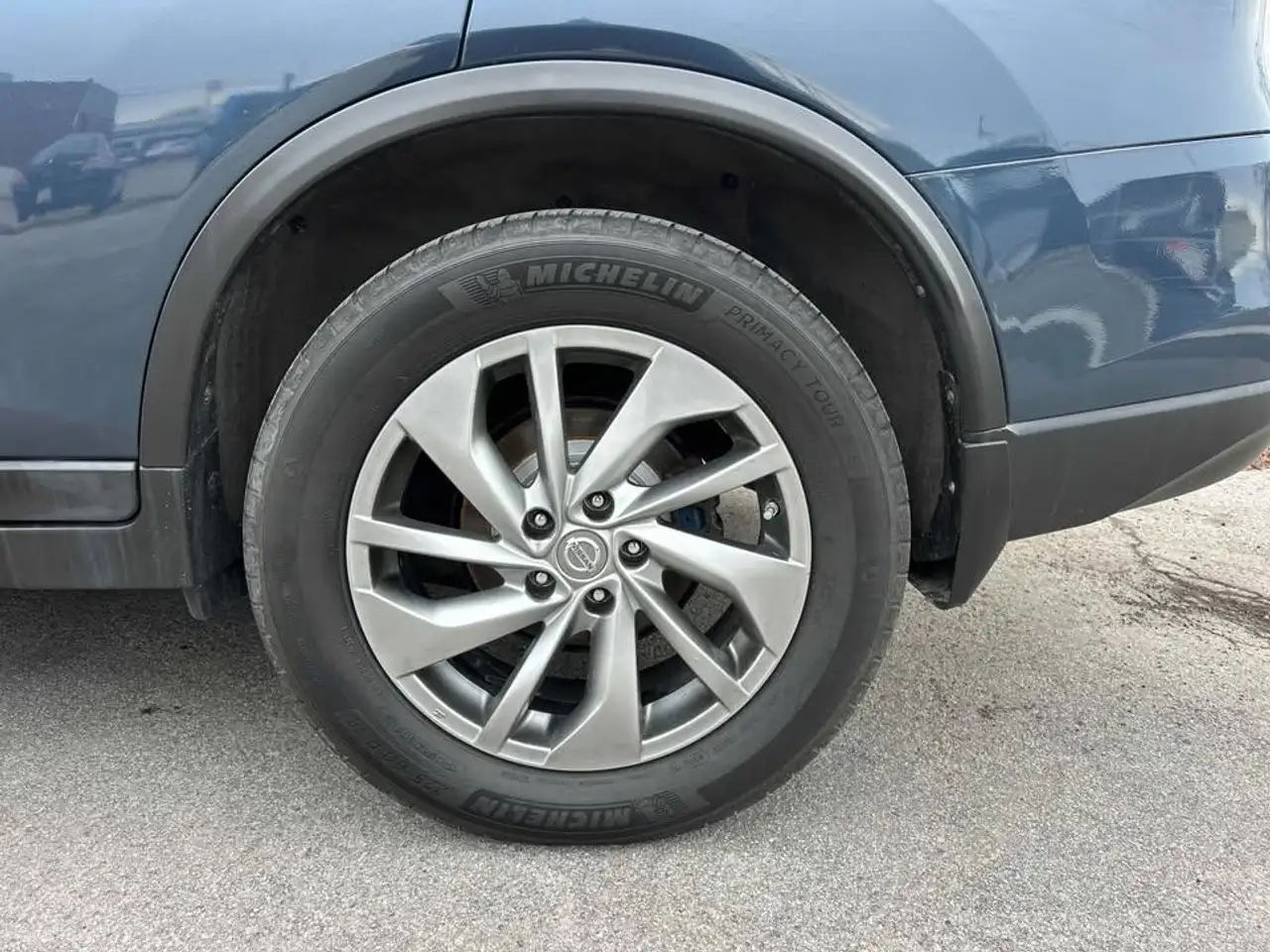 Nissan Rogue снимка Nissan Rogue