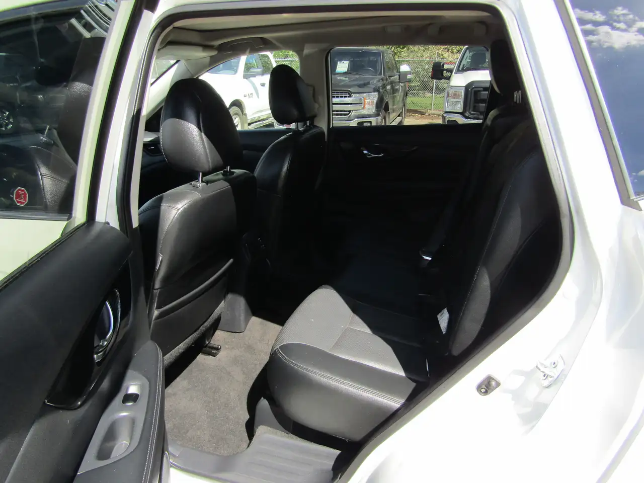 Nissan Rogue photo Nissan Rogue