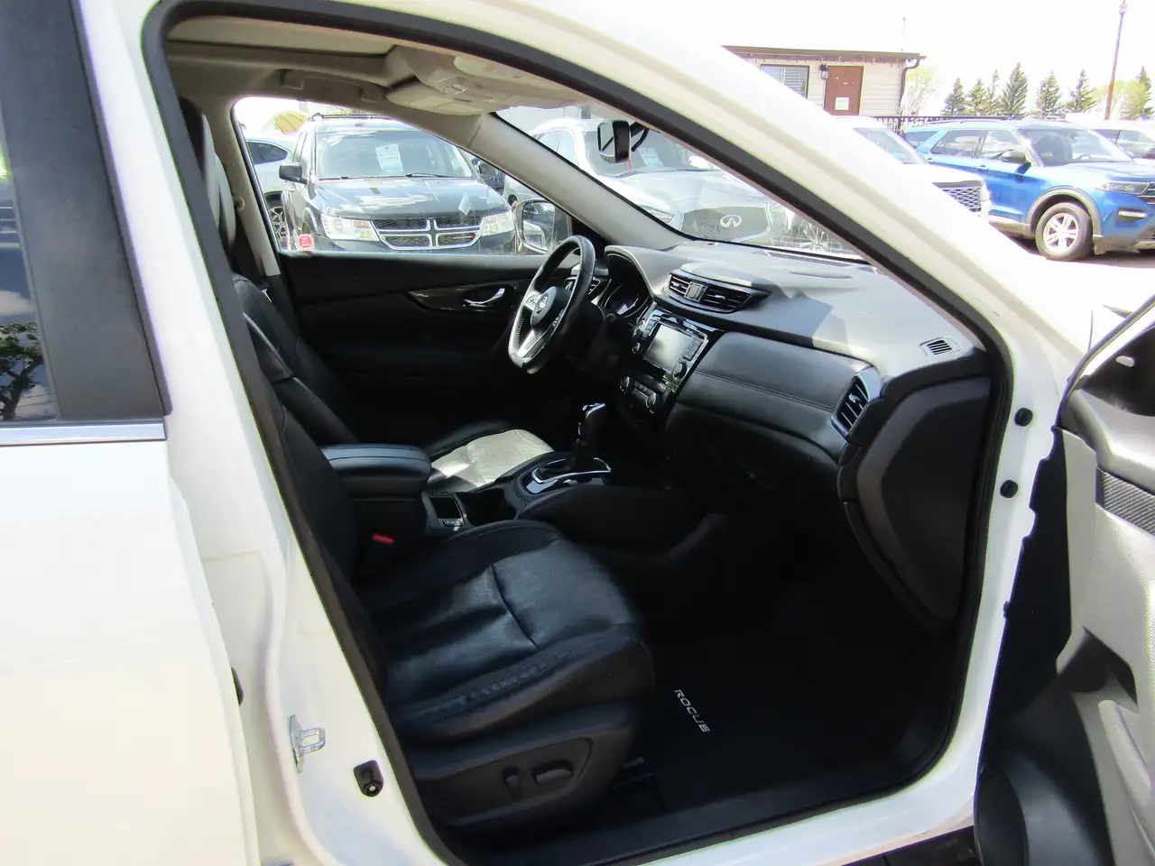 Nissan Rogue photo Nissan Rogue