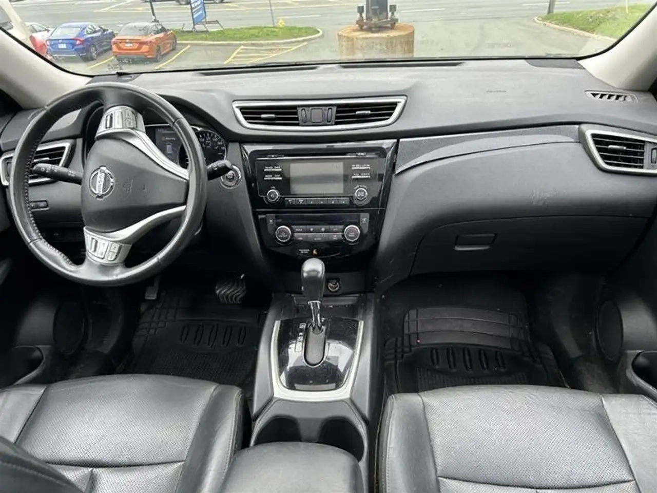 Nissan Rogue fotografie Nissan Rogue