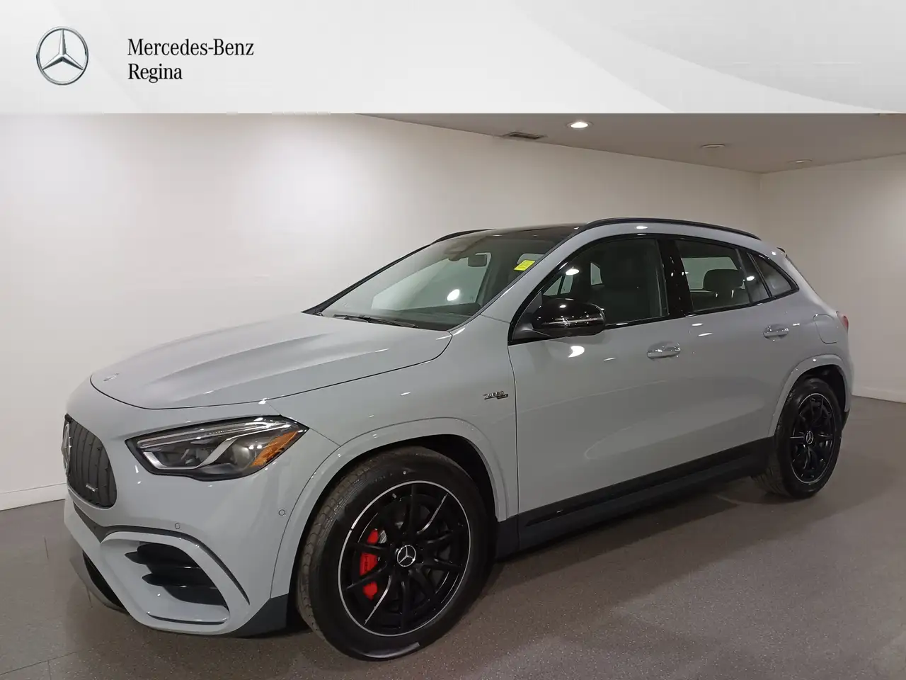 Mercedes-Benz GLA снимка Mercedes-Benz GLA