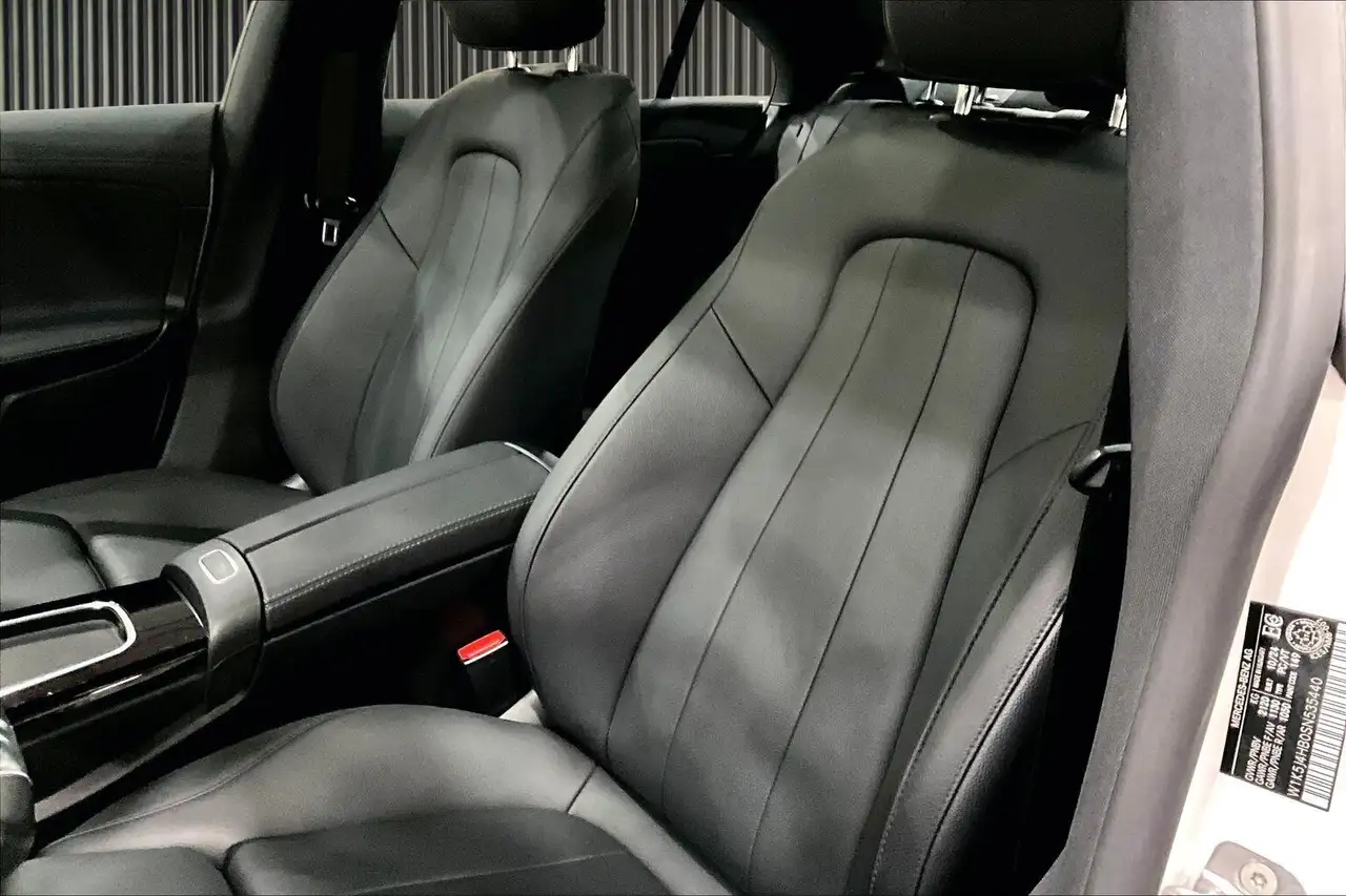Mercedes-Benz CLA снимка Mercedes-Benz CLA