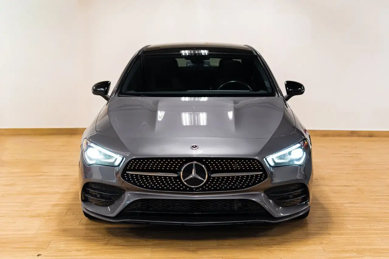 Mercedes-Benz CLA снимка Mercedes-Benz CLA