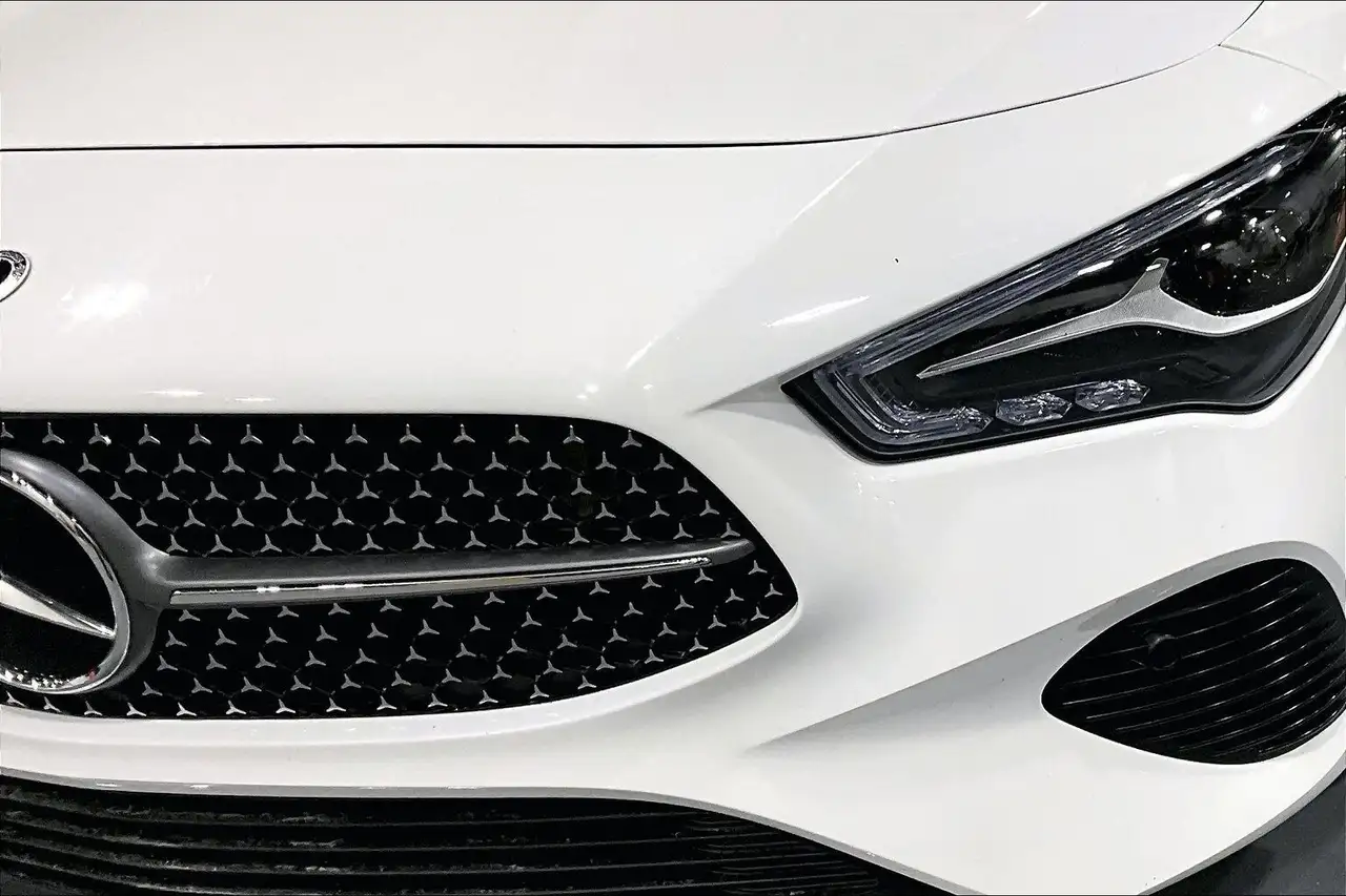 Mercedes-Benz CLA снимка Mercedes-Benz CLA