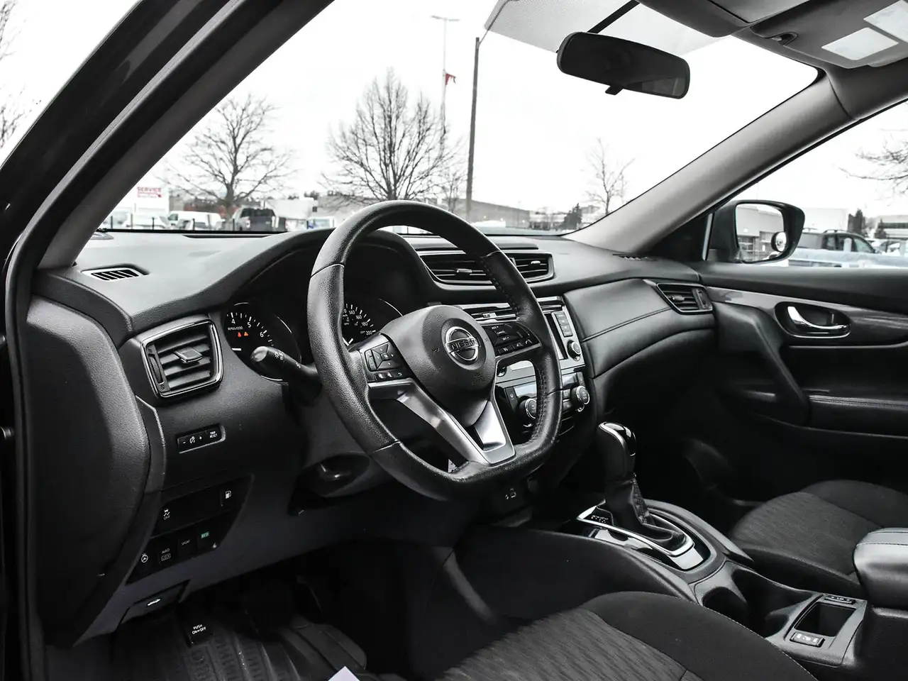 Nissan Rogue fotografie Nissan Rogue