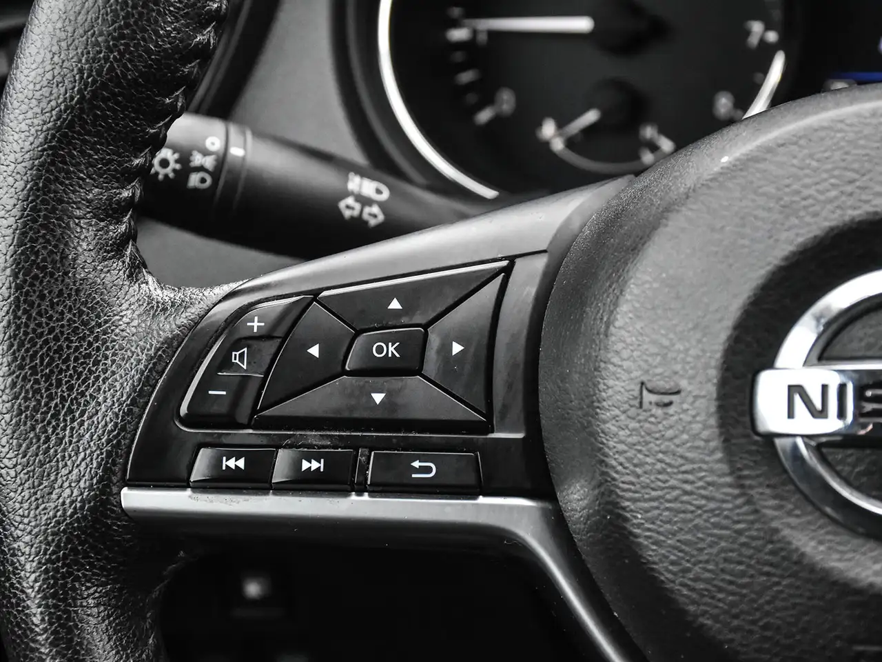 Nissan Rogue fotografie Nissan Rogue