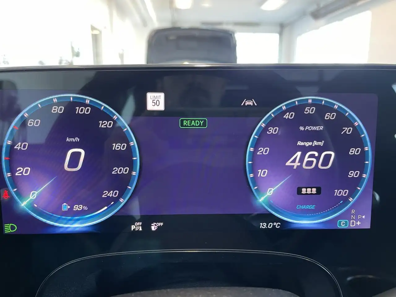Mercedes-Benz CLA снимка Mercedes-Benz CLA