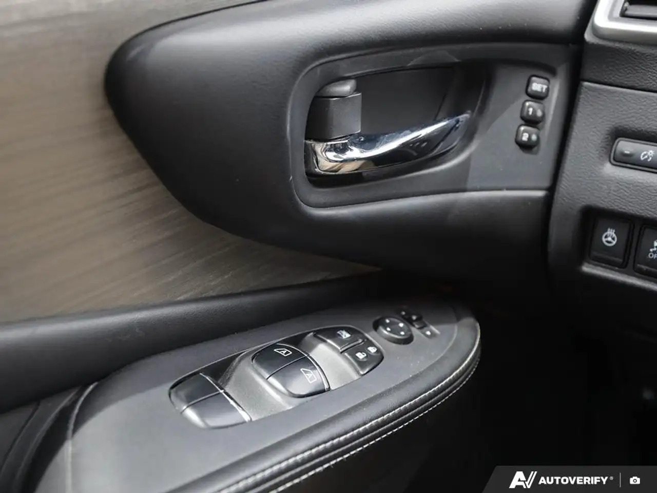 Nissan Murano fotografie Nissan Murano