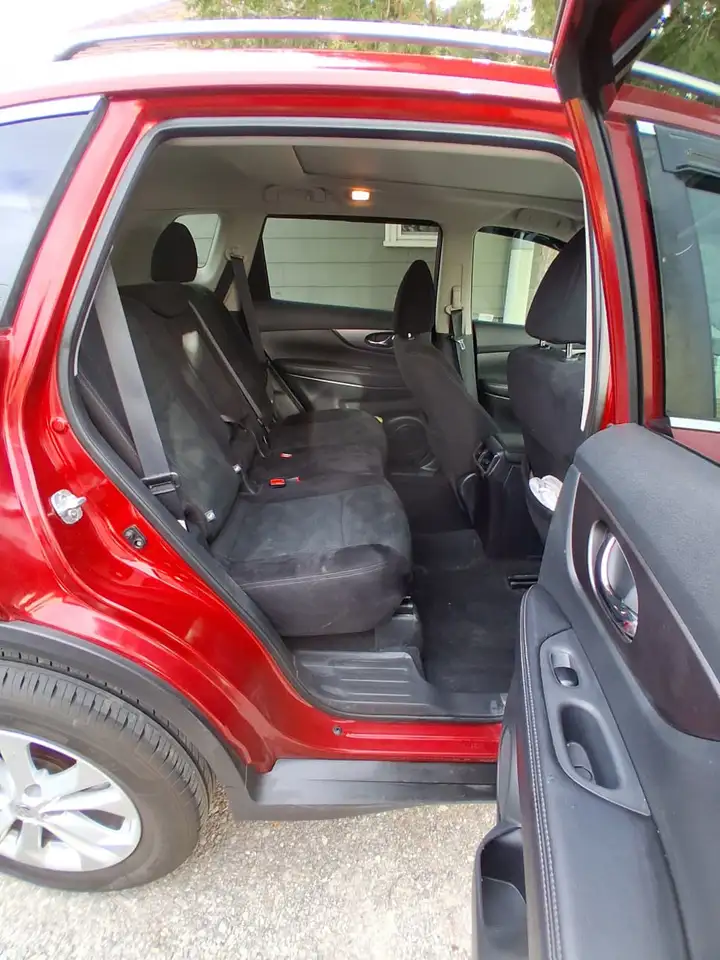 Nissan Rogue fotografie Nissan Rogue