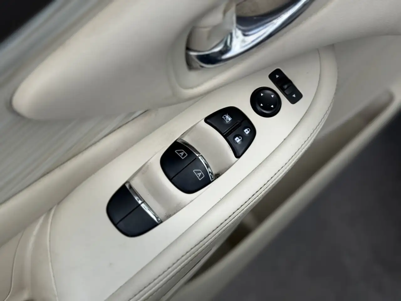 Nissan Murano photo Nissan Murano