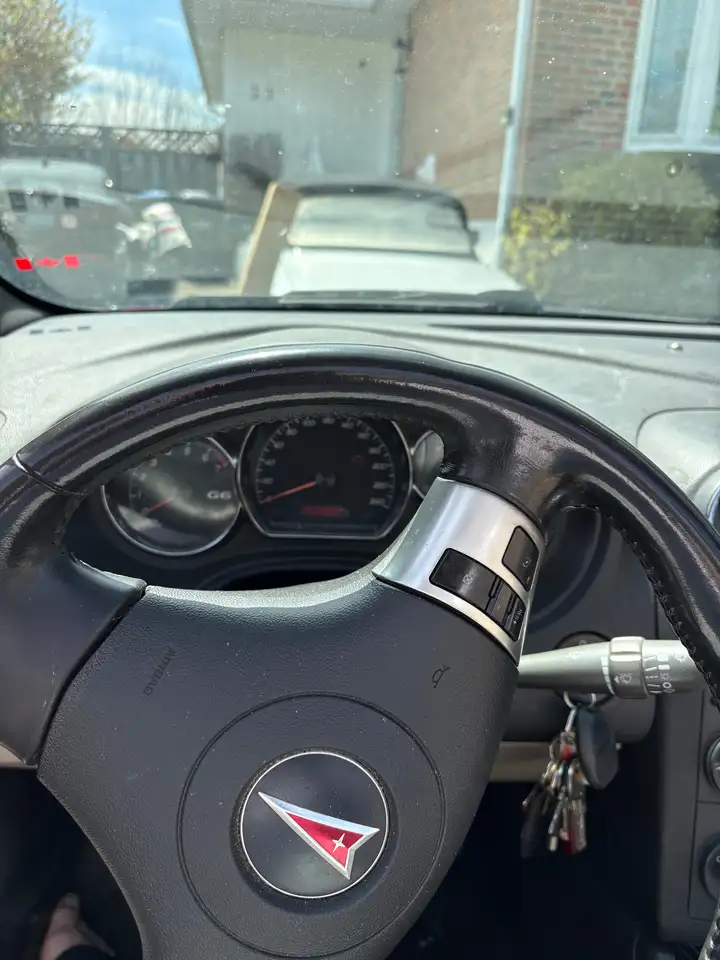 Pontiac G6 снимка Pontiac G6