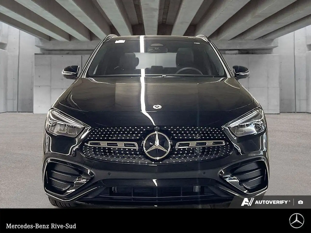 Mercedes-Benz GLA снимка Mercedes-Benz GLA