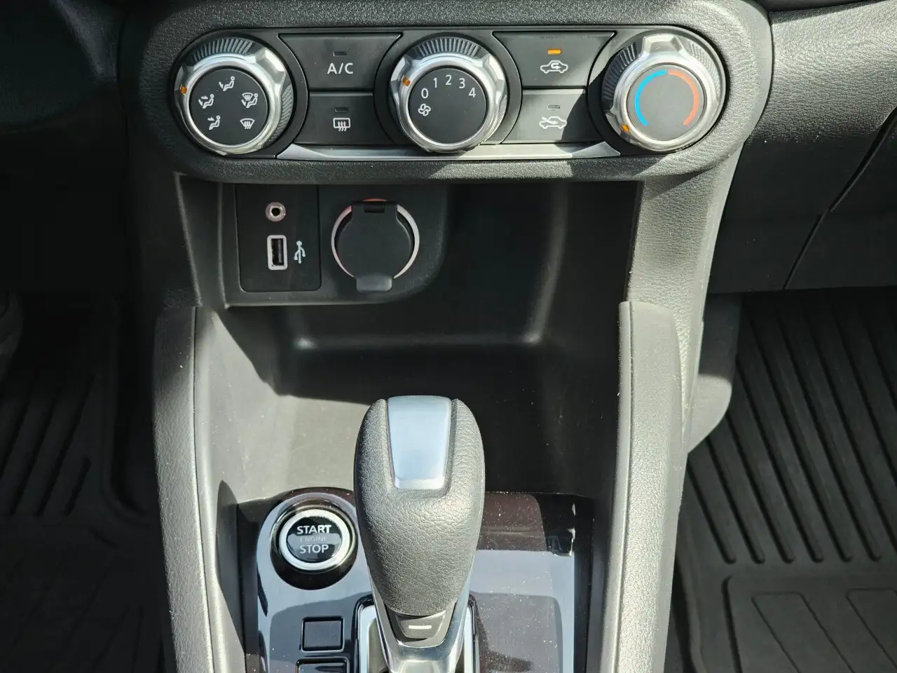 Nissan Kicks fotografie Nissan Kicks