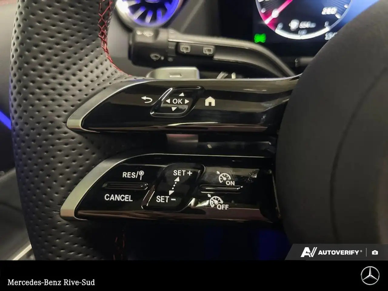 Mercedes-Benz GLA снимка Mercedes-Benz GLA