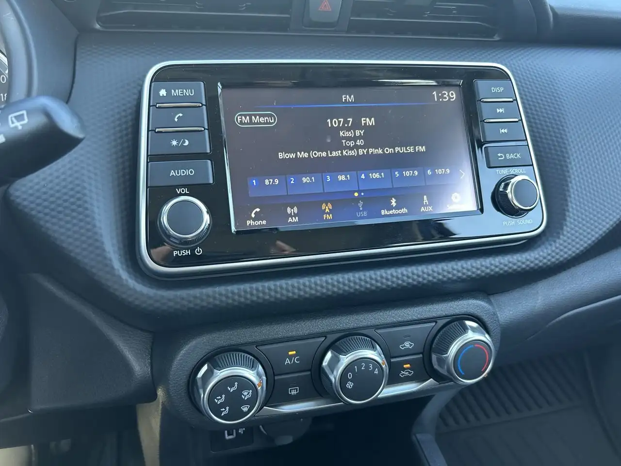 Nissan Kicks fotografie Nissan Kicks