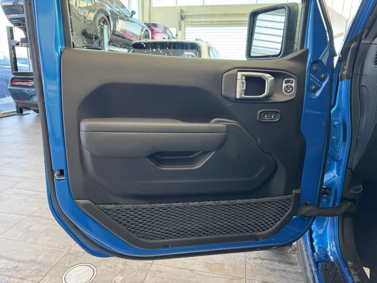 Jeep Gladiator photo Jeep Gladiator