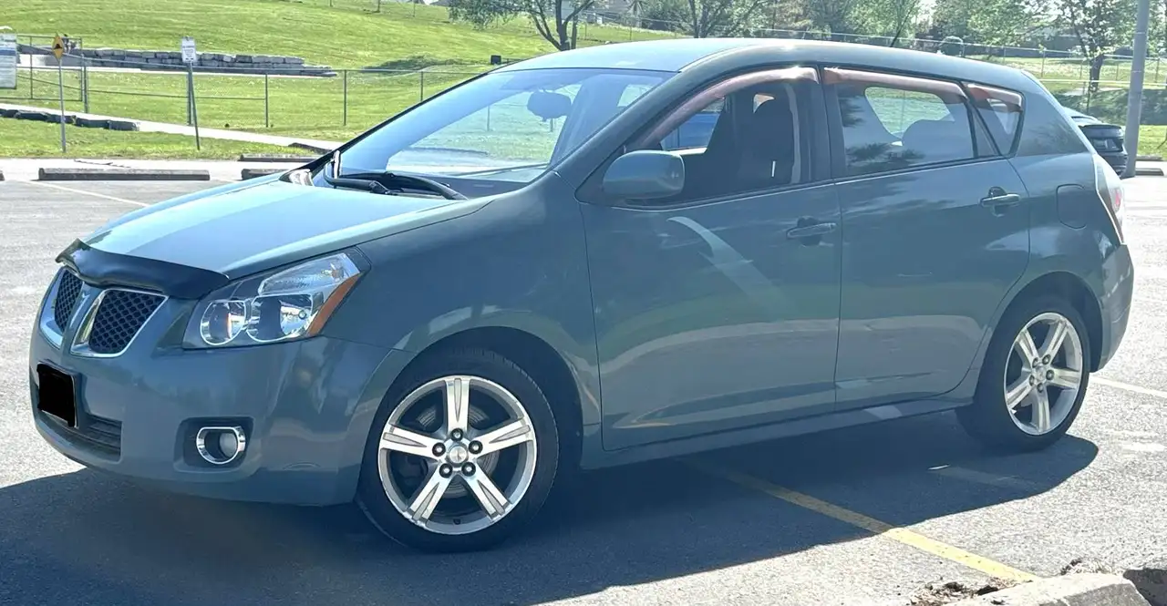 Pontiac Vibe photo Pontiac Vibe