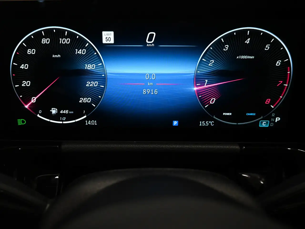 Mercedes-Benz GLA снимка Mercedes-Benz GLA