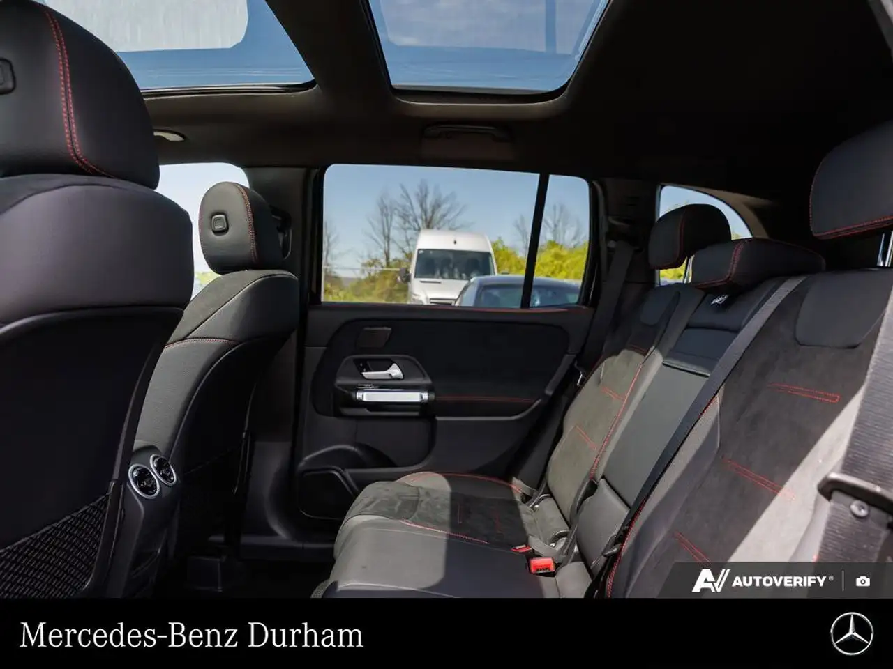 Mercedes-Benz GLB fotografie Mercedes-Benz GLB