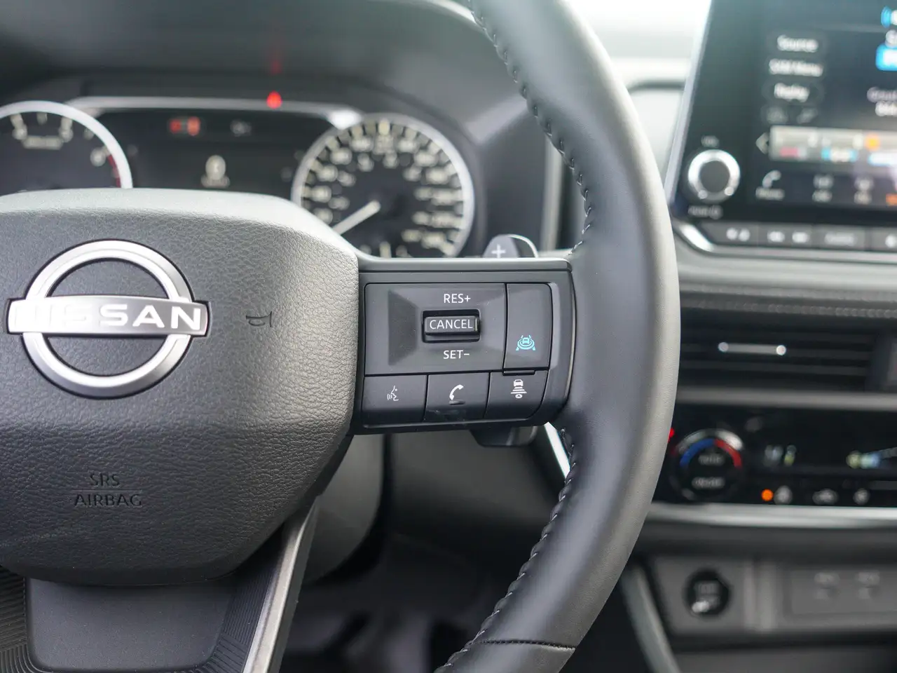 Nissan Rogue photo Nissan Rogue