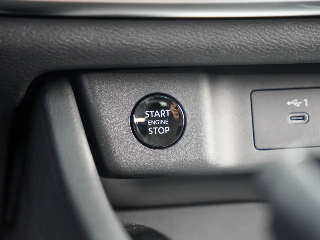 Nissan Rogue photo Nissan Rogue