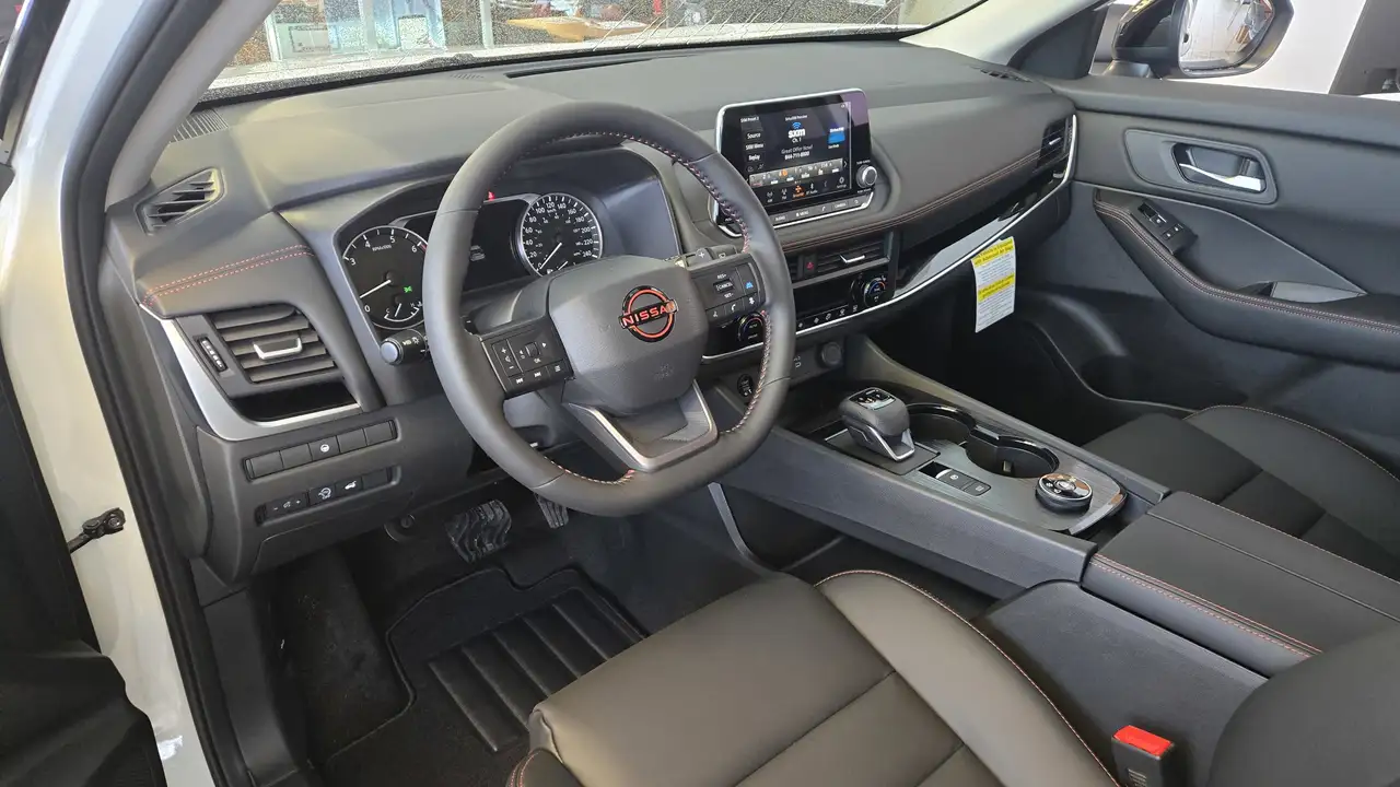 Nissan Rogue photo Nissan Rogue