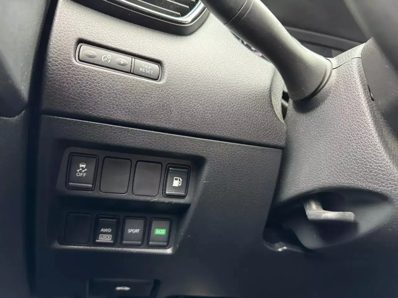Nissan Rogue fotografie Nissan Rogue