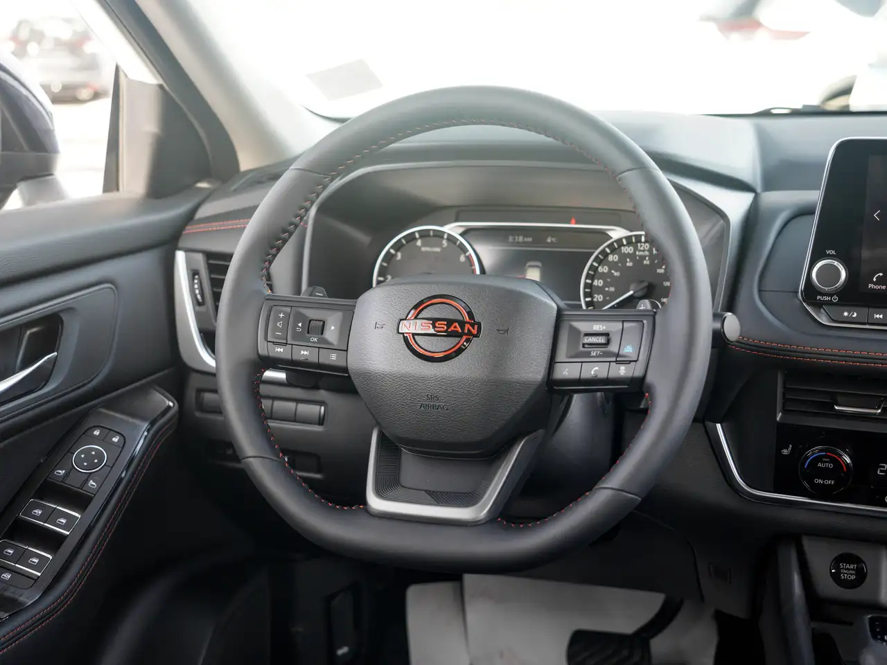 Nissan Rogue fotografie Nissan Rogue