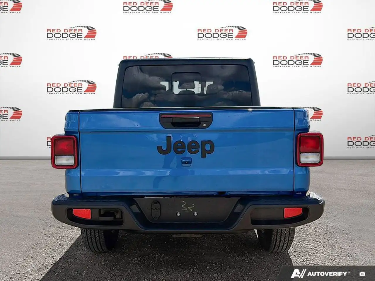 Jeep Gladiator снимка Jeep Gladiator