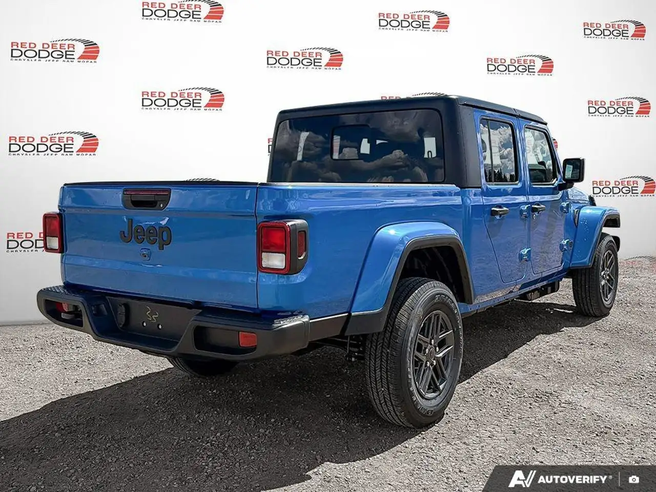 Jeep Gladiator снимка Jeep Gladiator