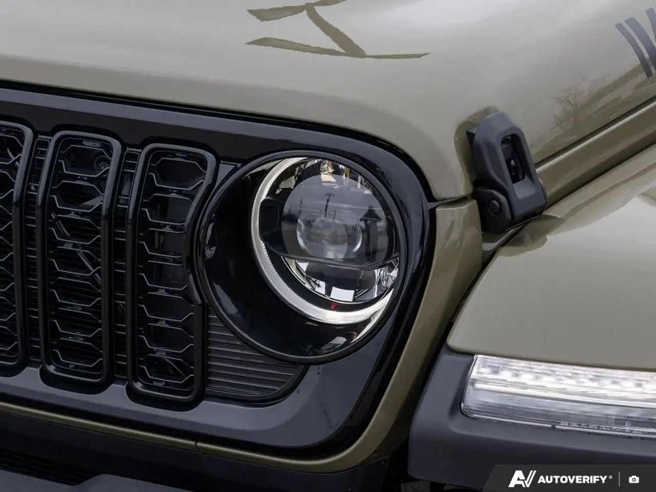 Jeep Gladiator снимка Jeep Gladiator
