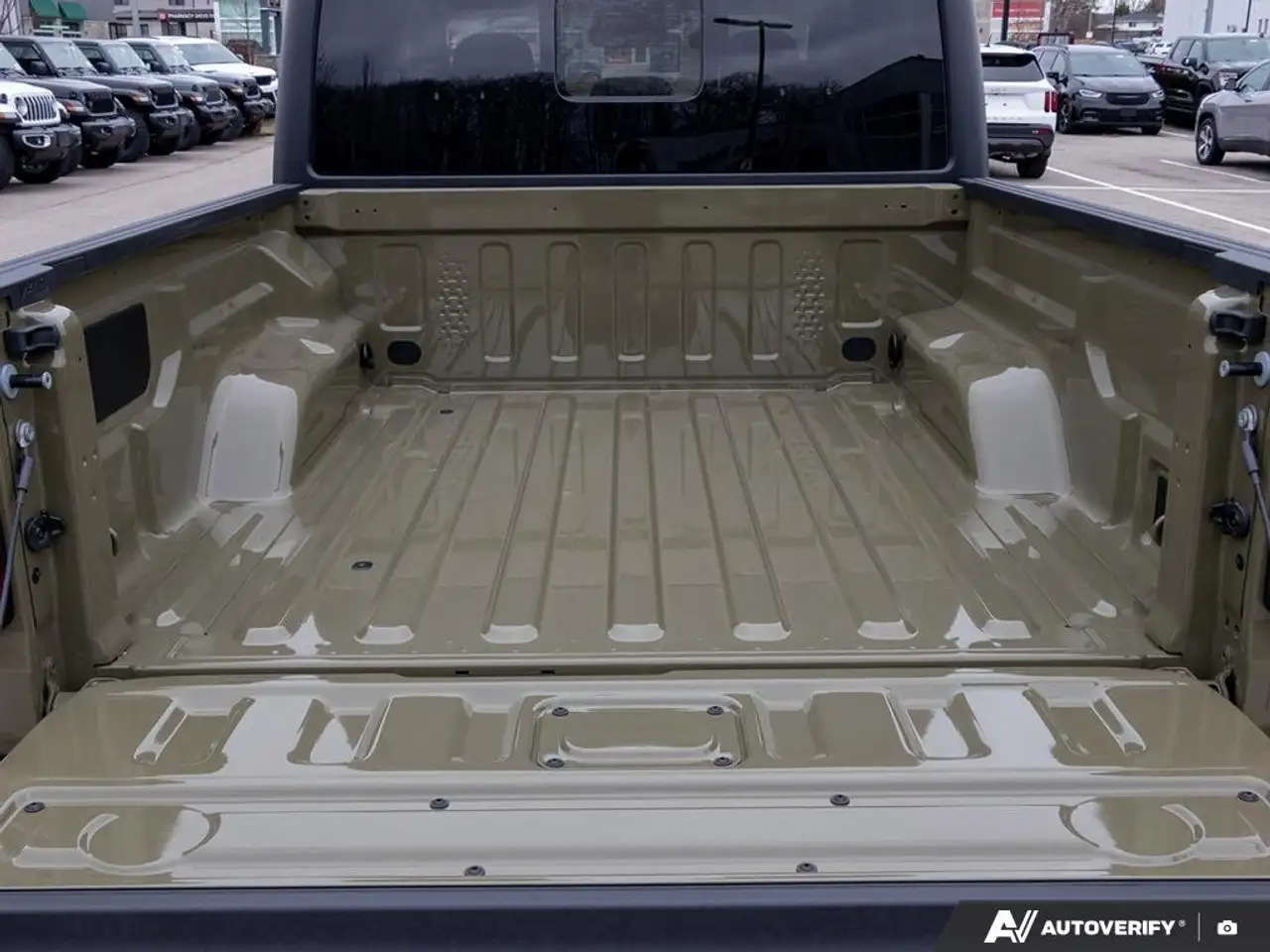 Jeep Gladiator снимка Jeep Gladiator