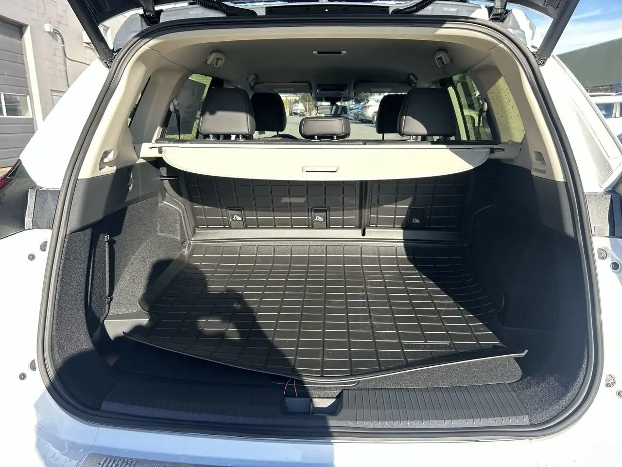 Nissan Rogue снимка Nissan Rogue