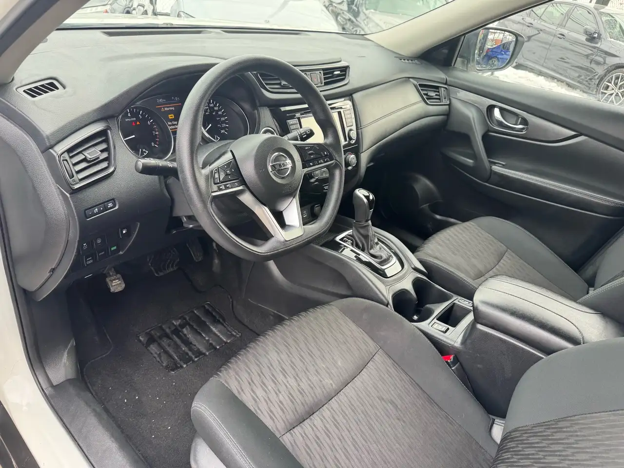 Nissan Rogue fotografie Nissan Rogue