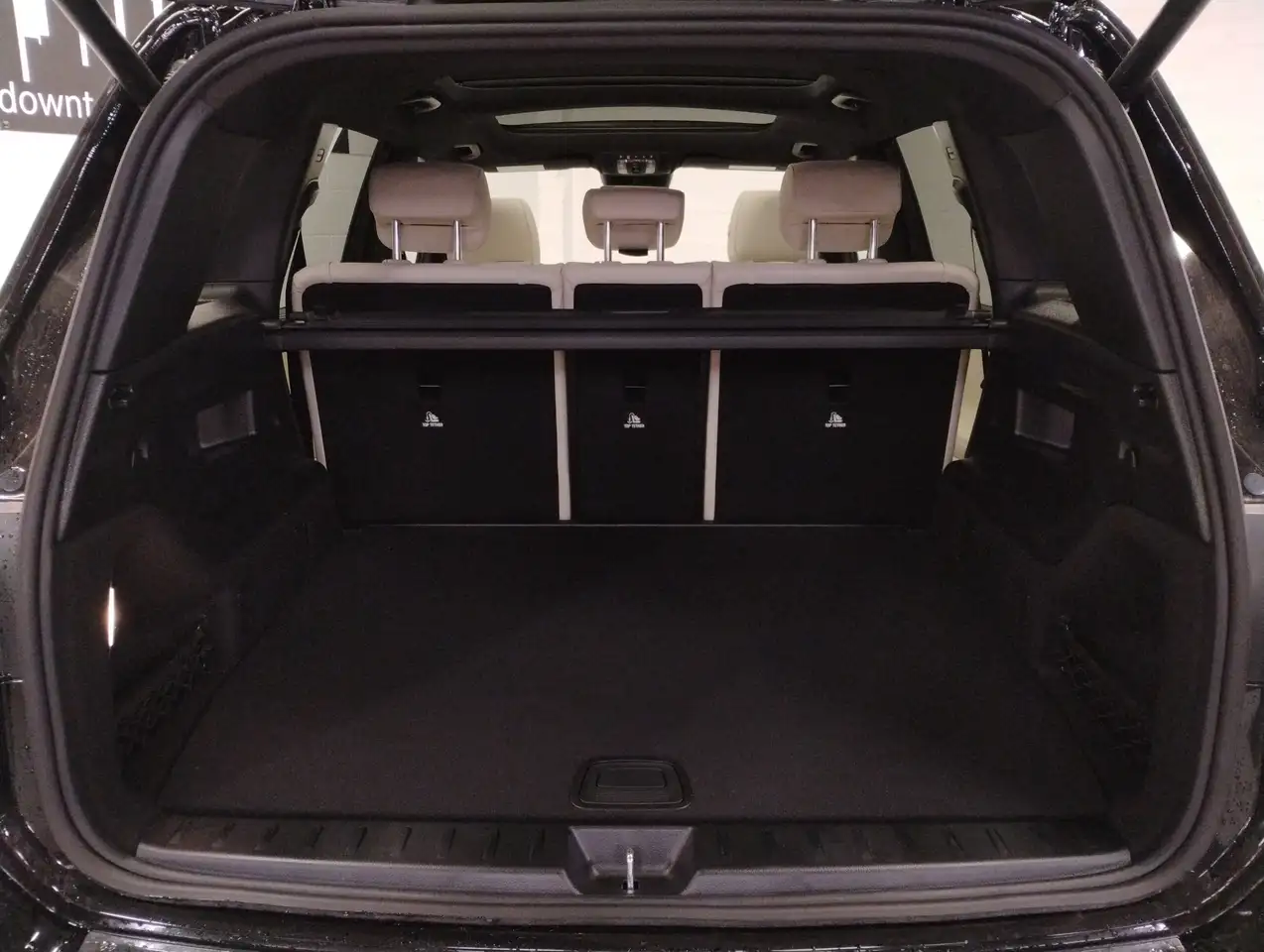 Mercedes-Benz GLB снимка Mercedes-Benz GLB