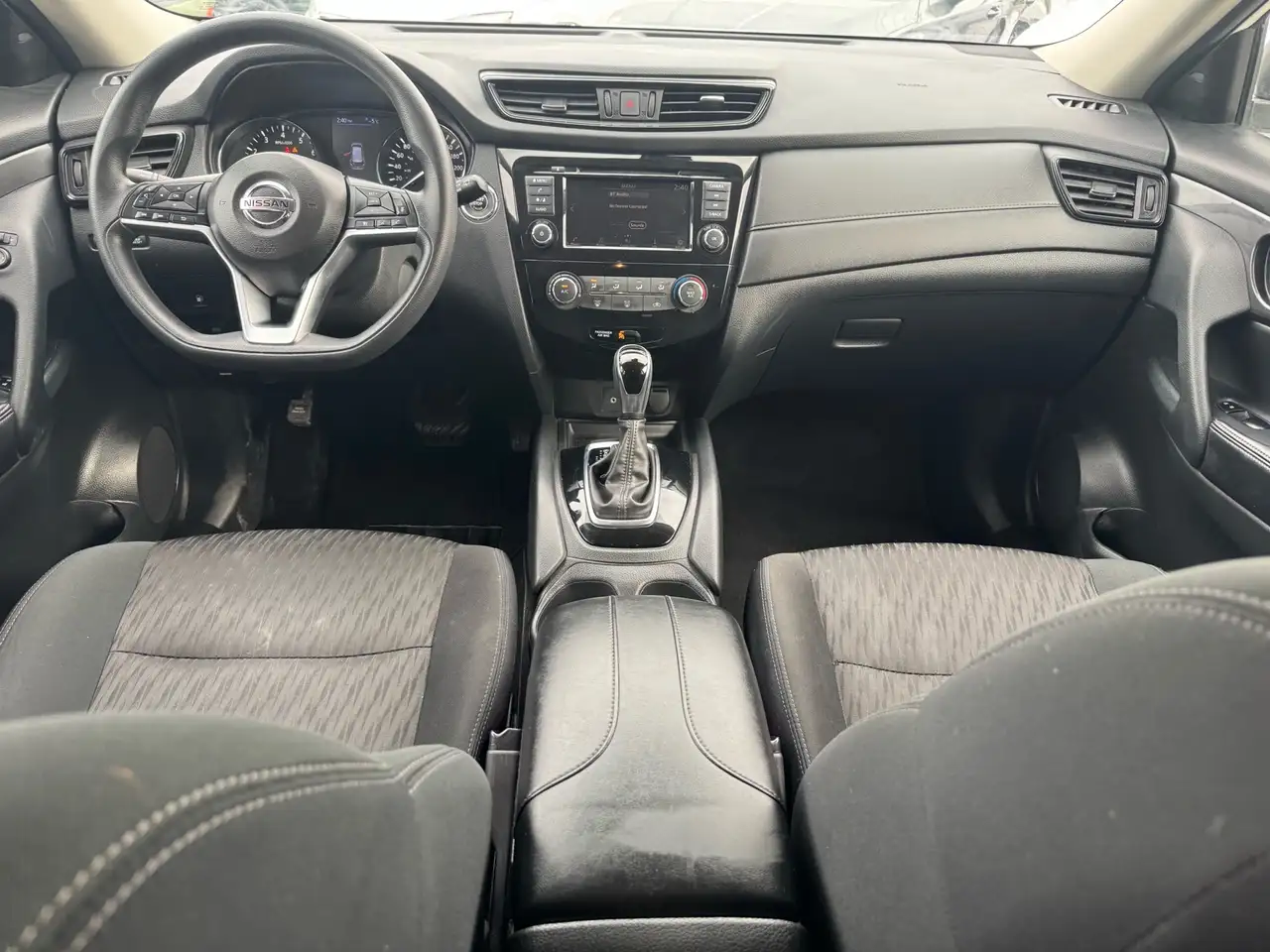 Nissan Rogue fotografie Nissan Rogue