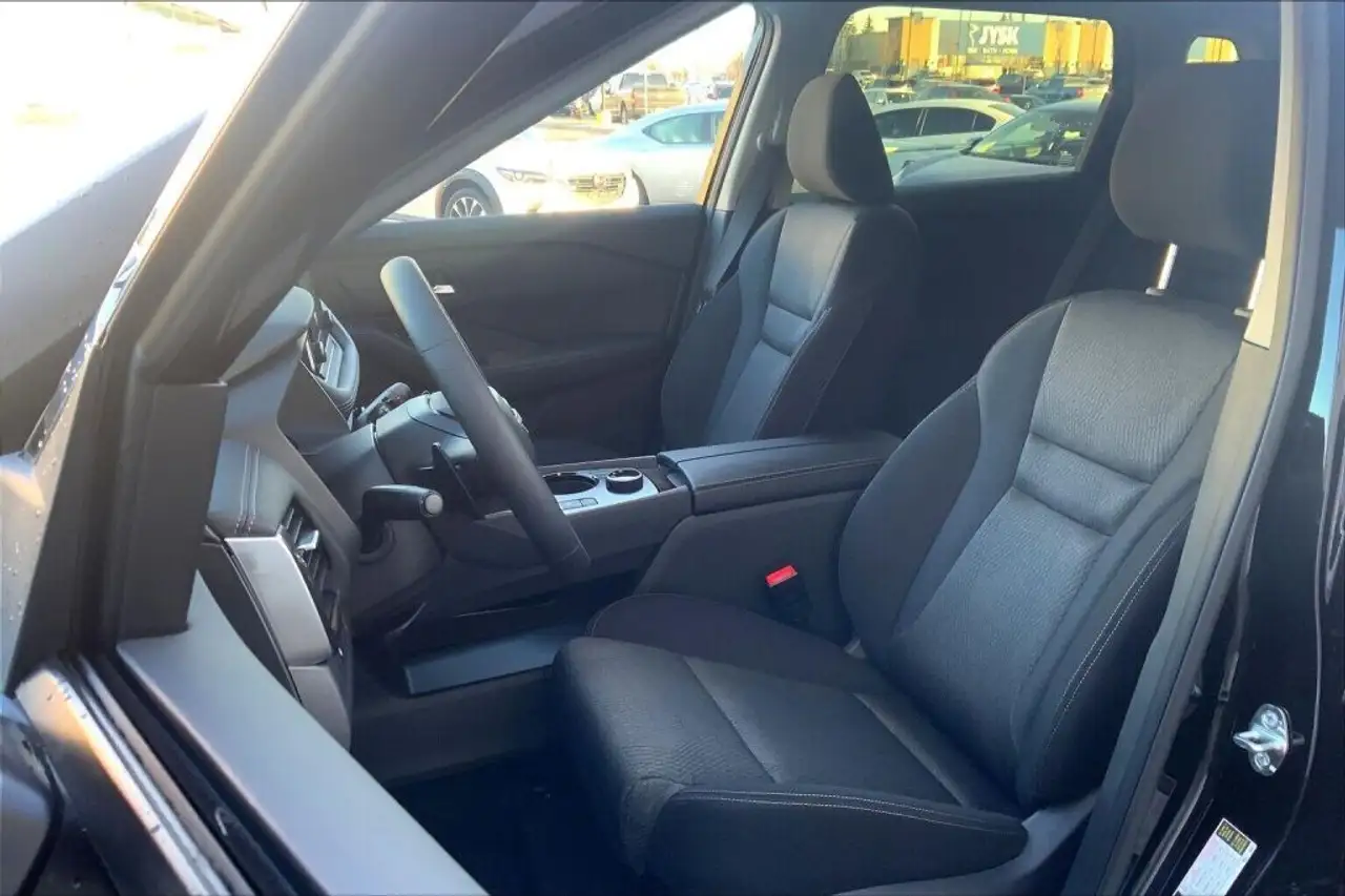 Nissan Rogue fotografie Nissan Rogue