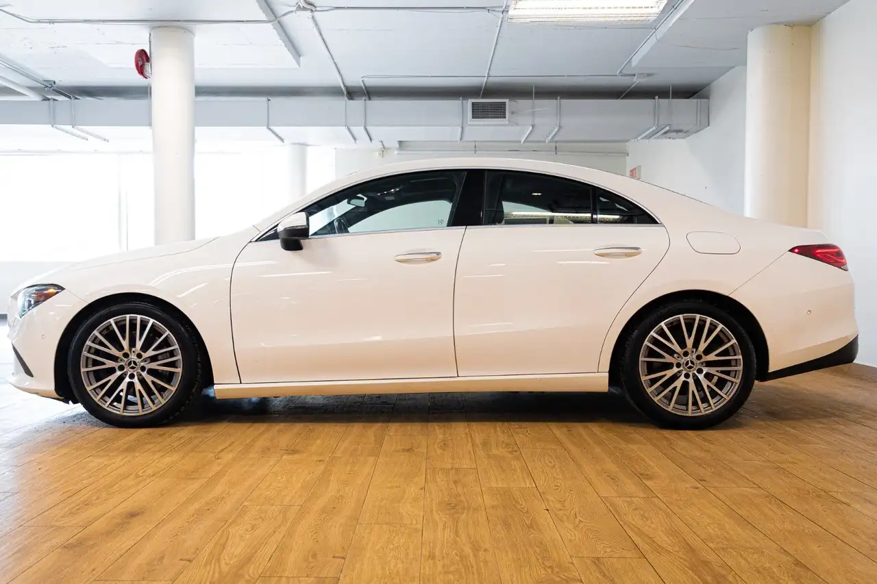 Mercedes-Benz CLA снимка Mercedes-Benz CLA