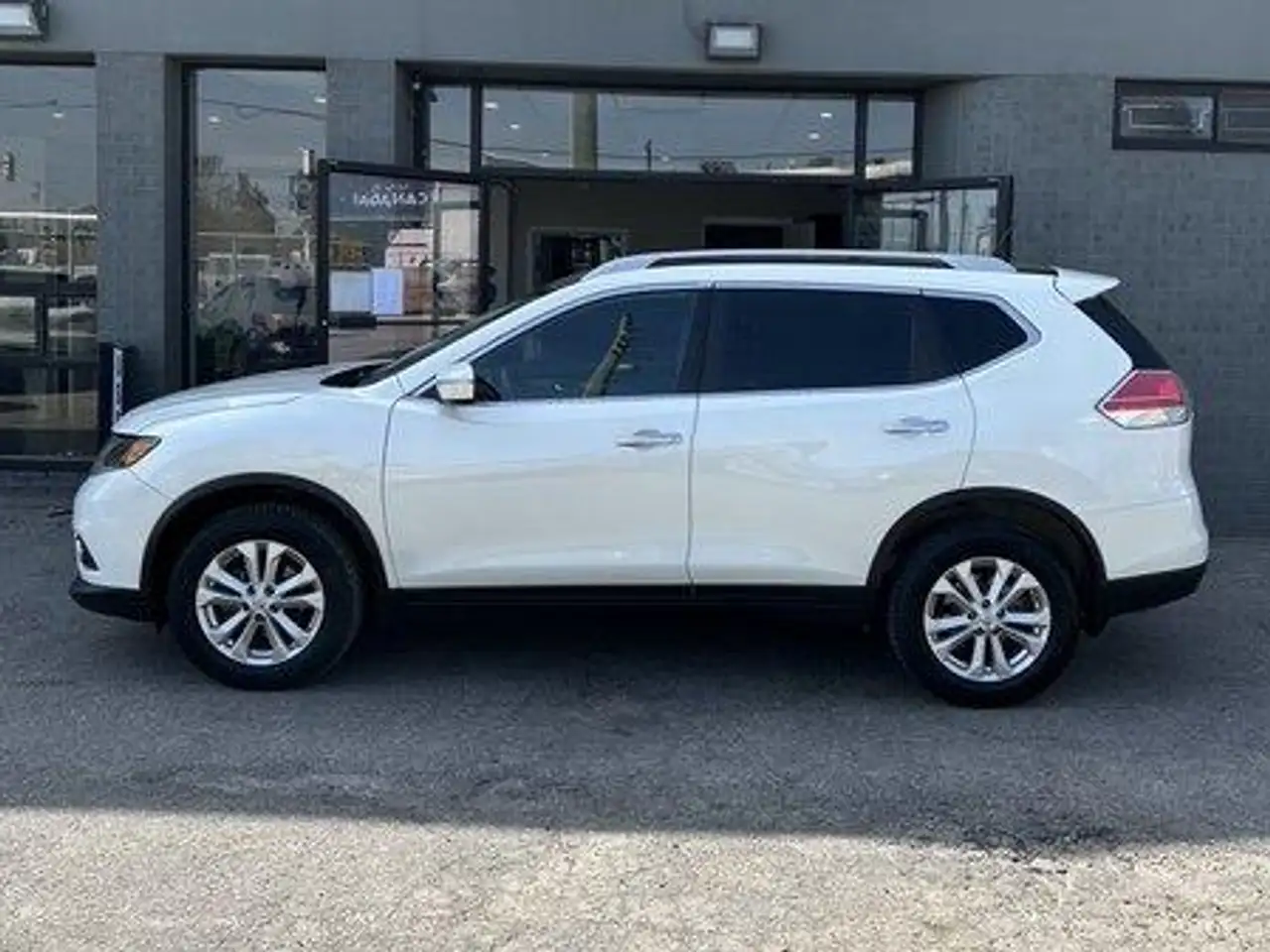Nissan Rogue fotografie Nissan Rogue