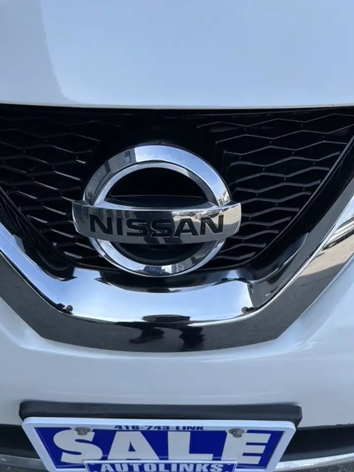 Nissan Rogue fotografie Nissan Rogue