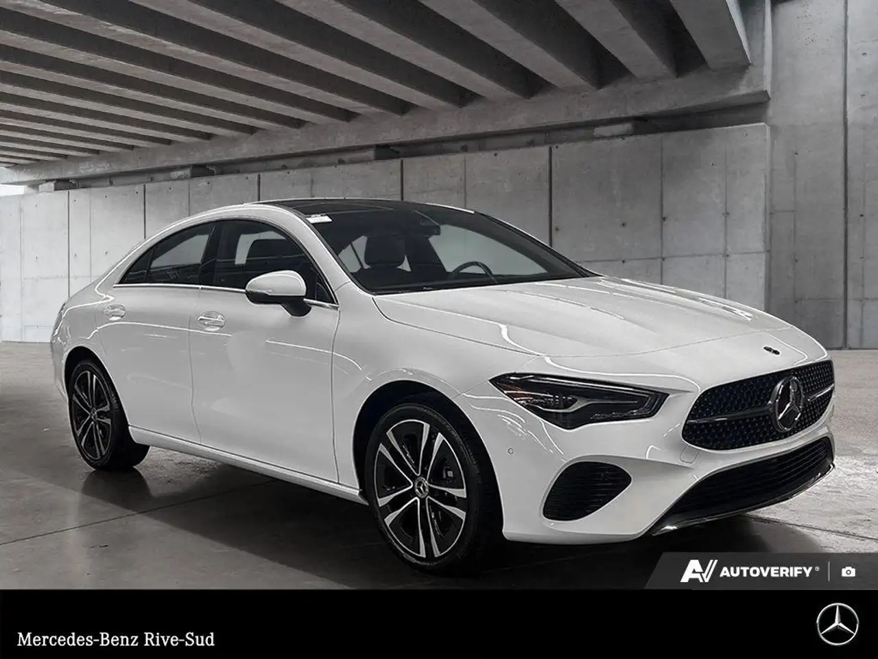 Mercedes-Benz CLA снимка Mercedes-Benz CLA