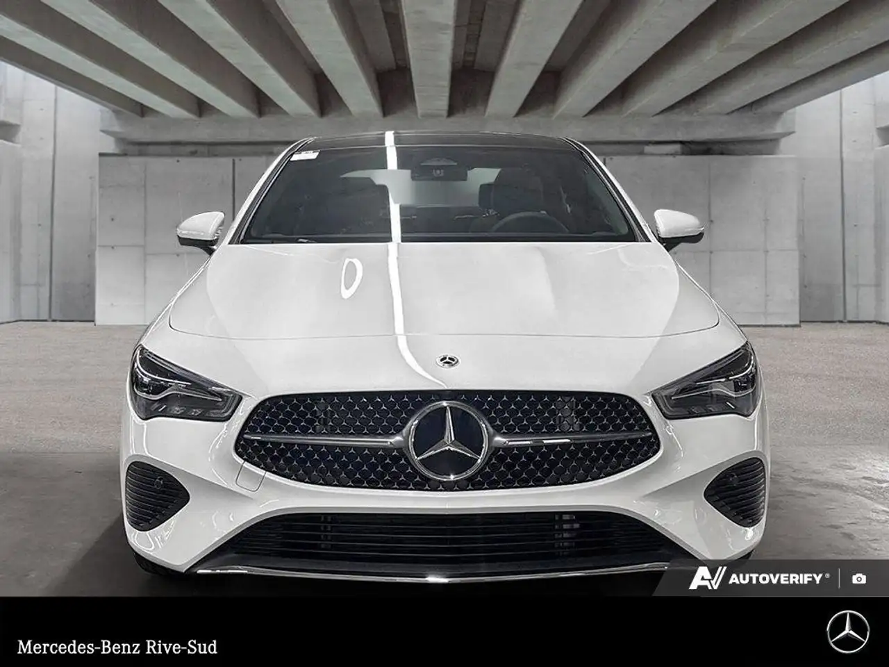 Mercedes-Benz CLA снимка Mercedes-Benz CLA