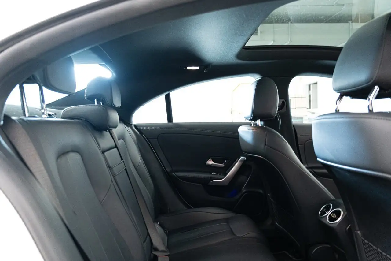 Mercedes-Benz CLA снимка Mercedes-Benz CLA