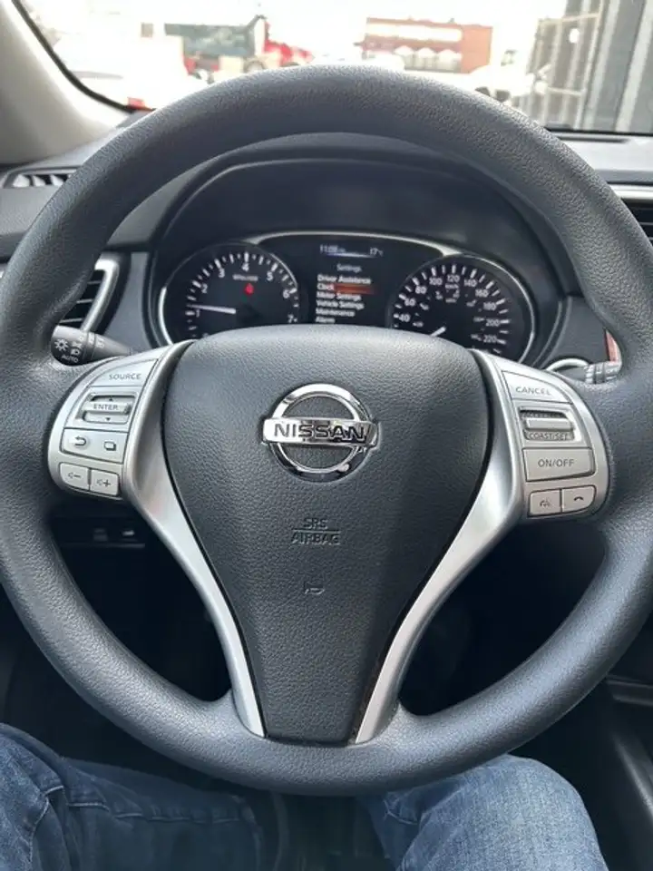Nissan Rogue fotografie Nissan Rogue