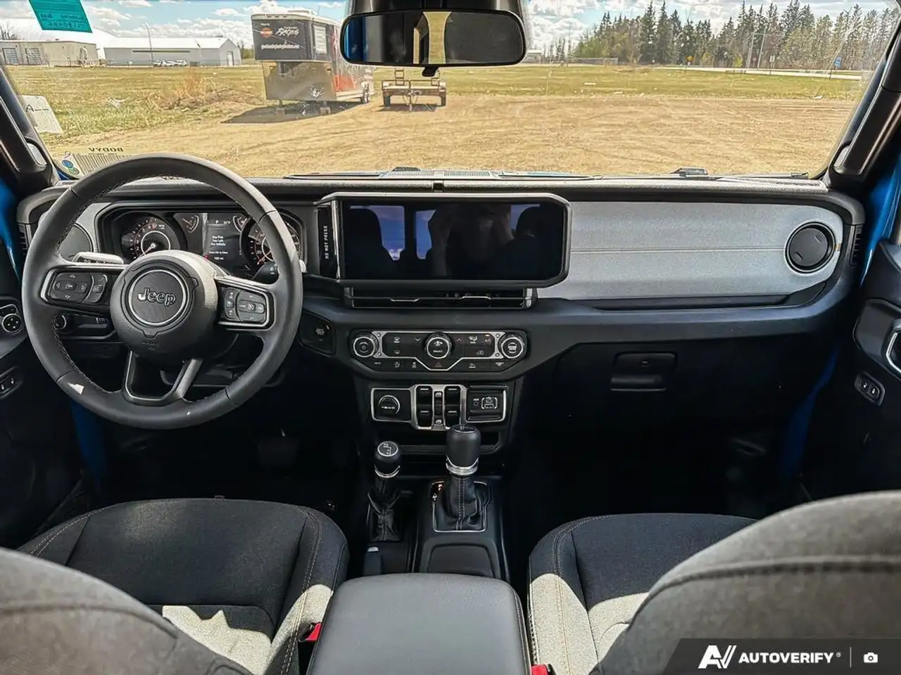 Jeep Gladiator снимка Jeep Gladiator