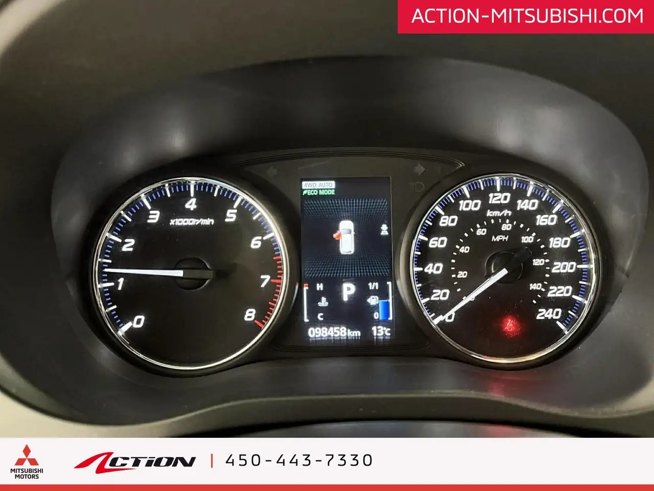 Mitsubishi Outlander снимка Mitsubishi Outlander