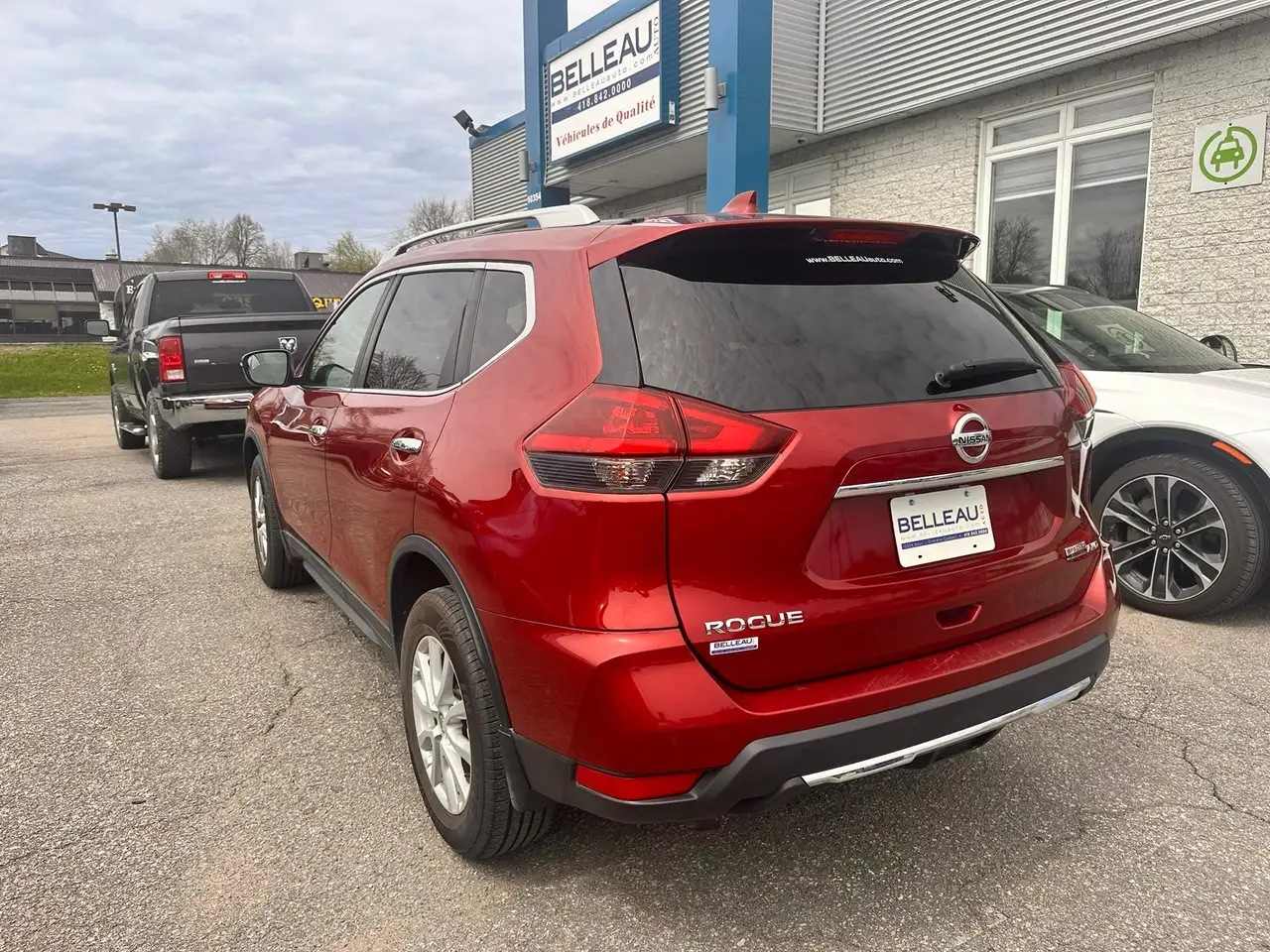 Nissan Rogue fotografie Nissan Rogue
